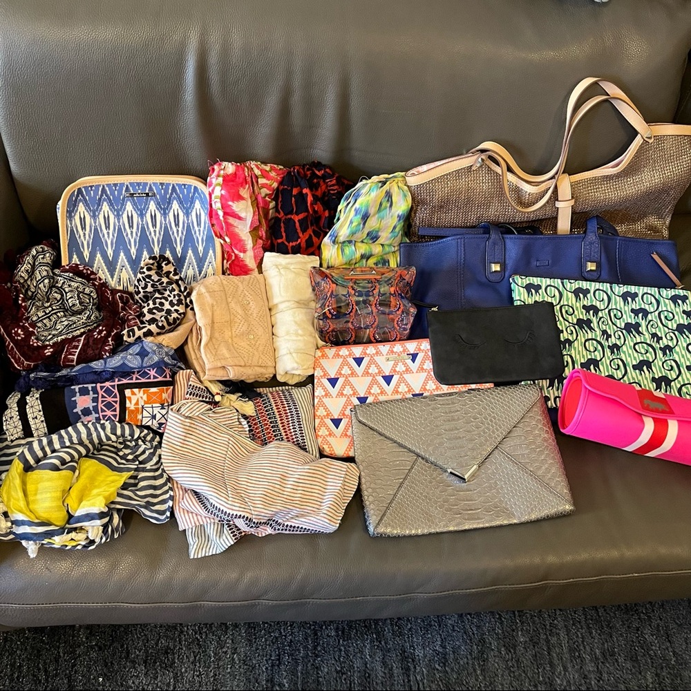 Stella & Dot scarves and bags lot (15 pieces!)